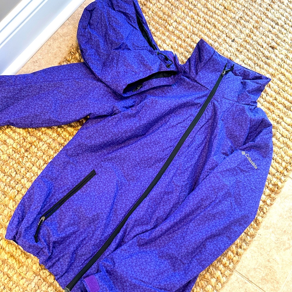 Columbia rain jacket with detachable hood